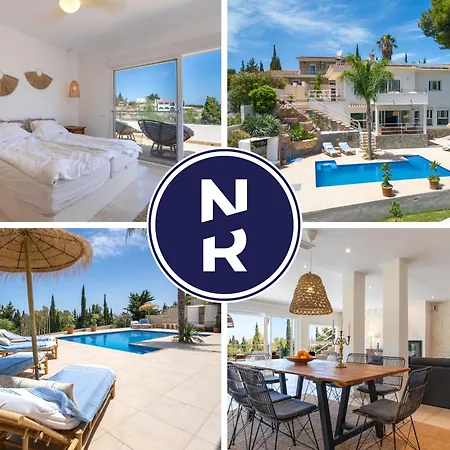 Luxurious 4 Bedroom Casa Feliz *